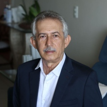 Dr. Carlos Alberto Lessa Peixoto