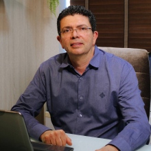 Dr. Carlos Henrique Garcia Cruz