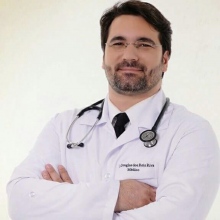 Dr. Douglas dos Reis Riva